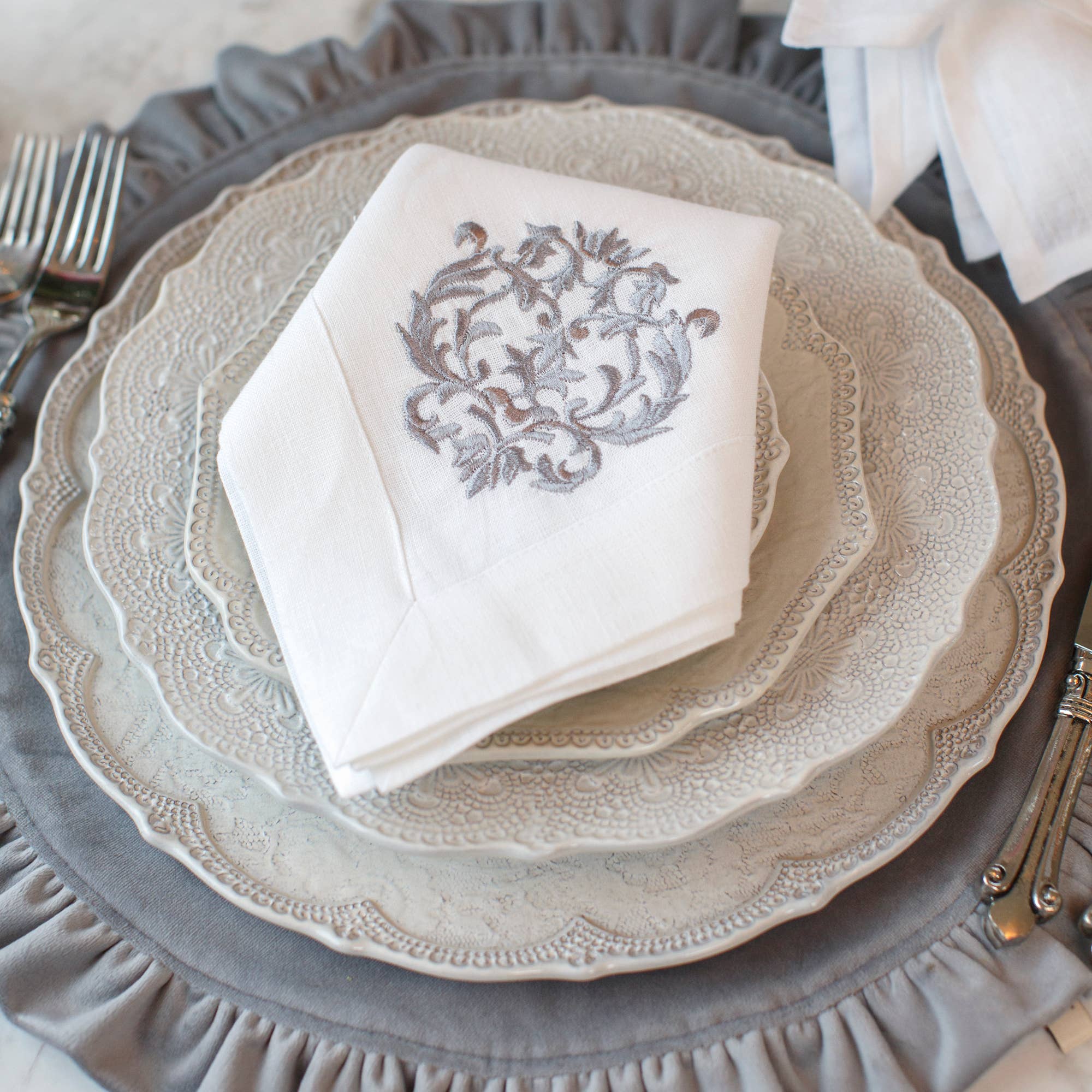 Merletto Antique Dinner Plate