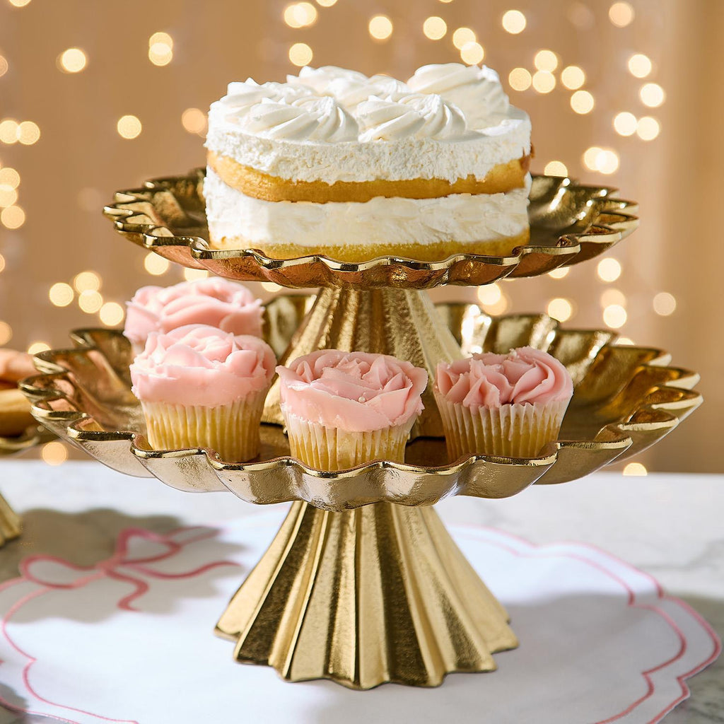Scalloped Edge Cake Stands