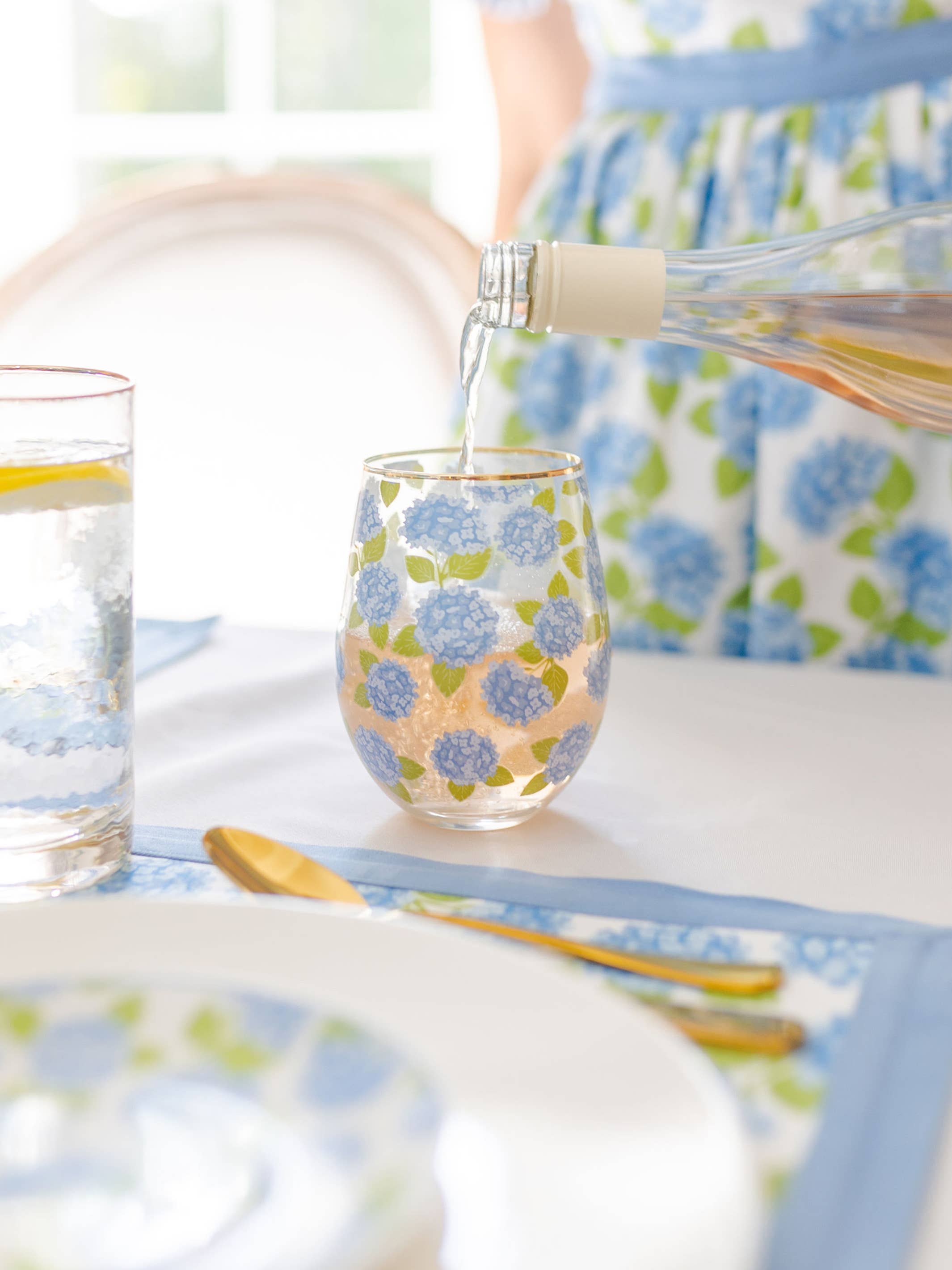 Stemless Wine Glass | Hydrangea