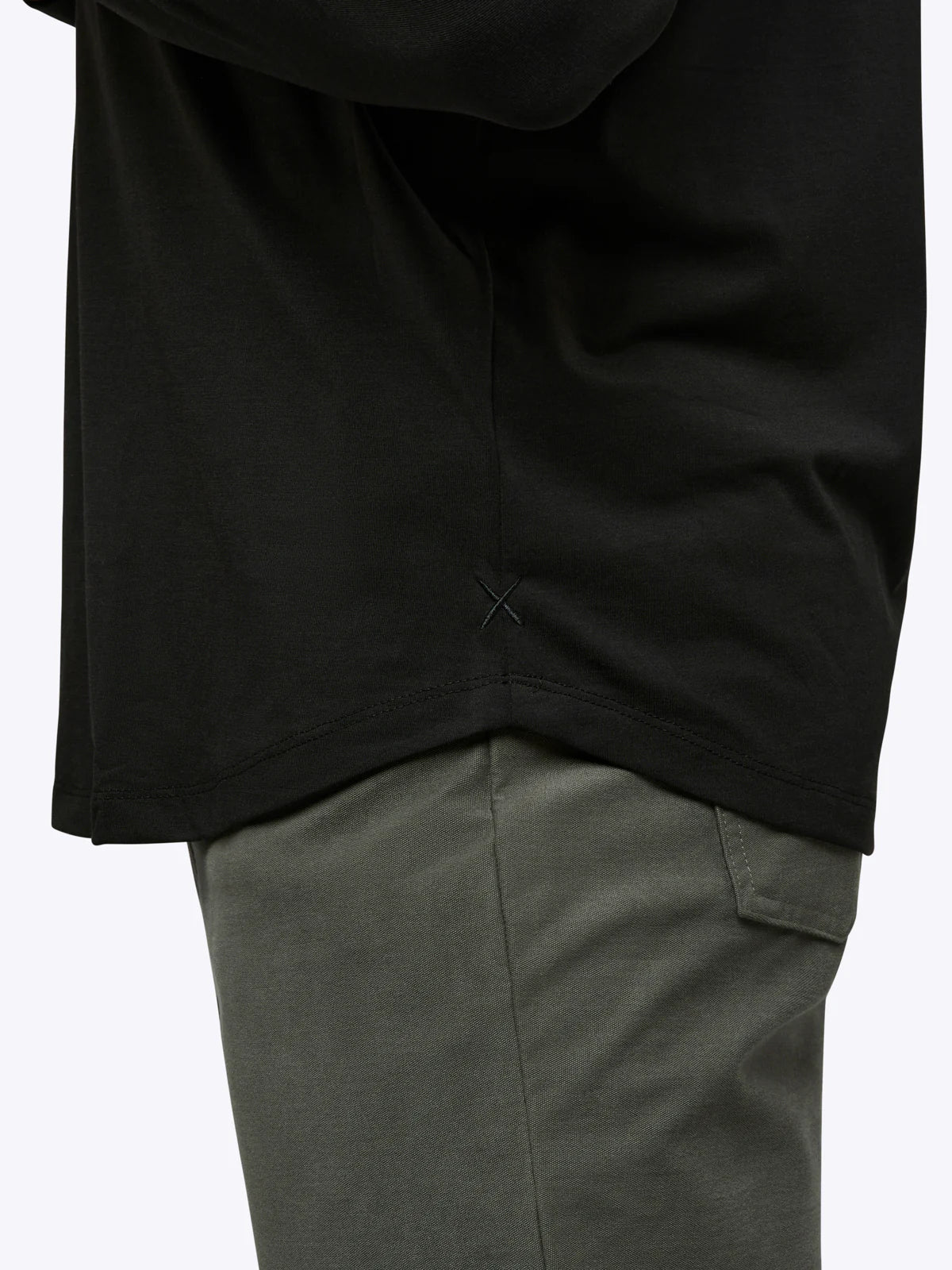 Black LS AO Curve Hem Tee