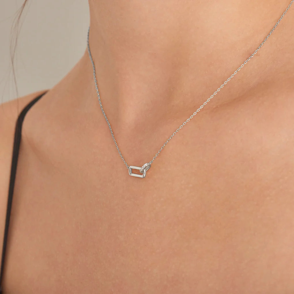 silver glam interlock necklace