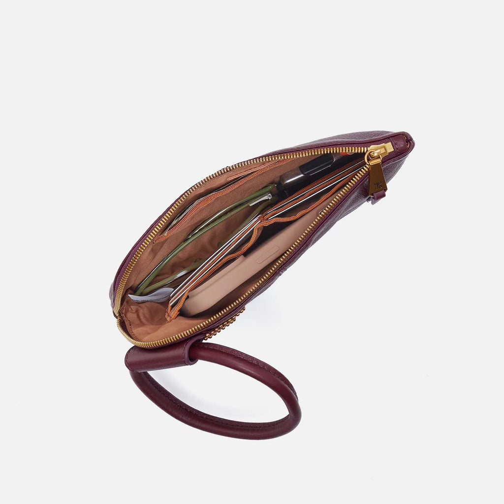 Sable Wristlet in Mulberry Glaze