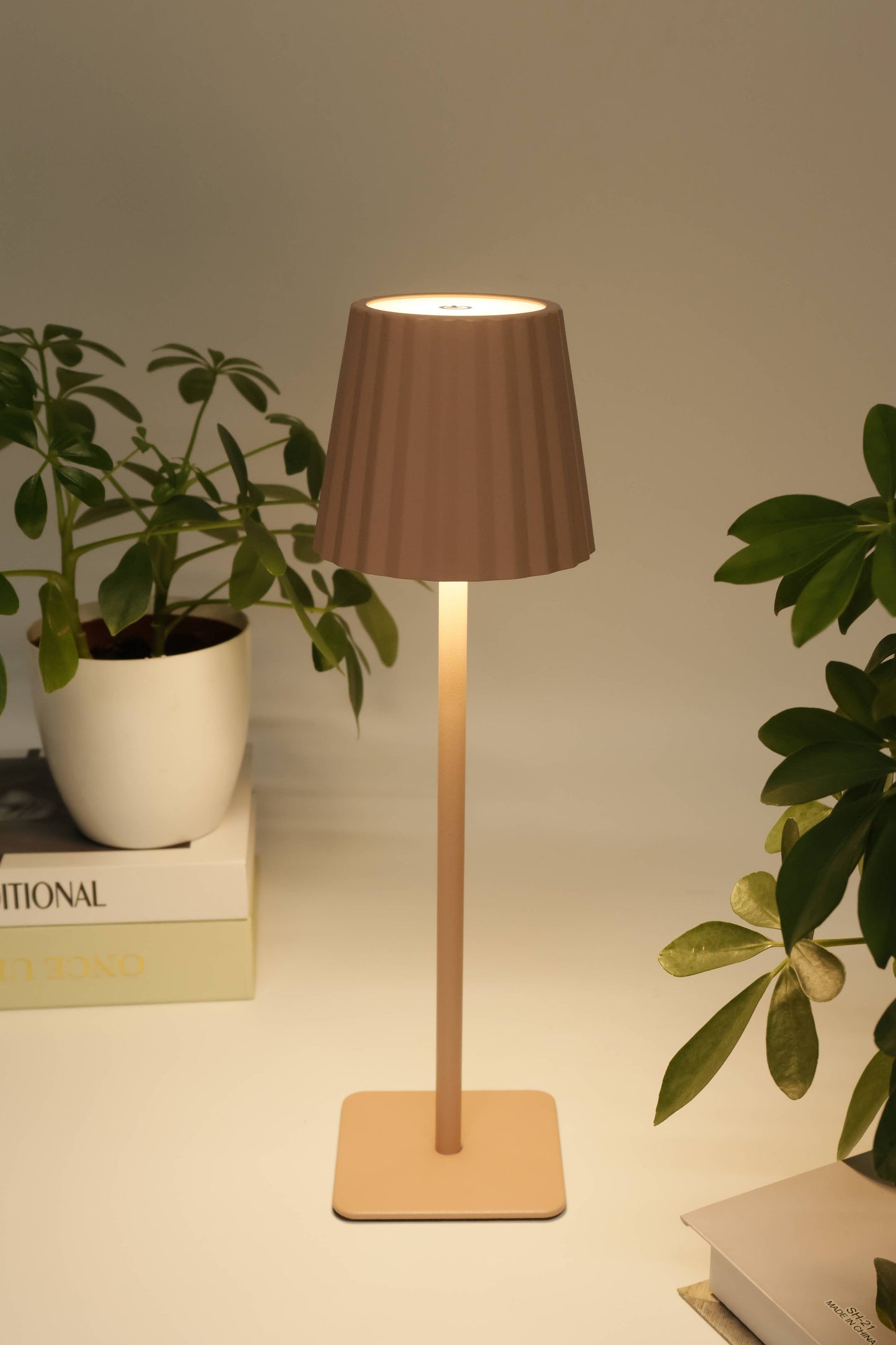 Fluted LED Touch Lamp – Dimmable, USB-C Rechargeable