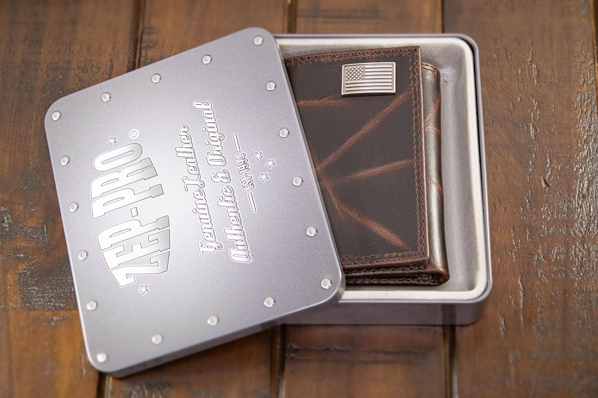 Ole Miss Rebels Men's Collegiate Trifold Leather Wallet.
