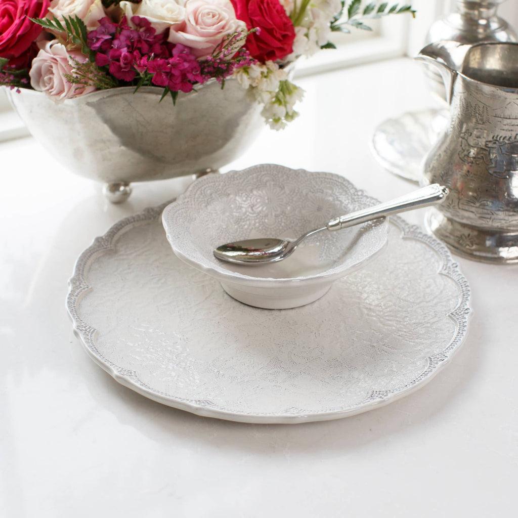 Merletto Antique Lace Scalloped Charger