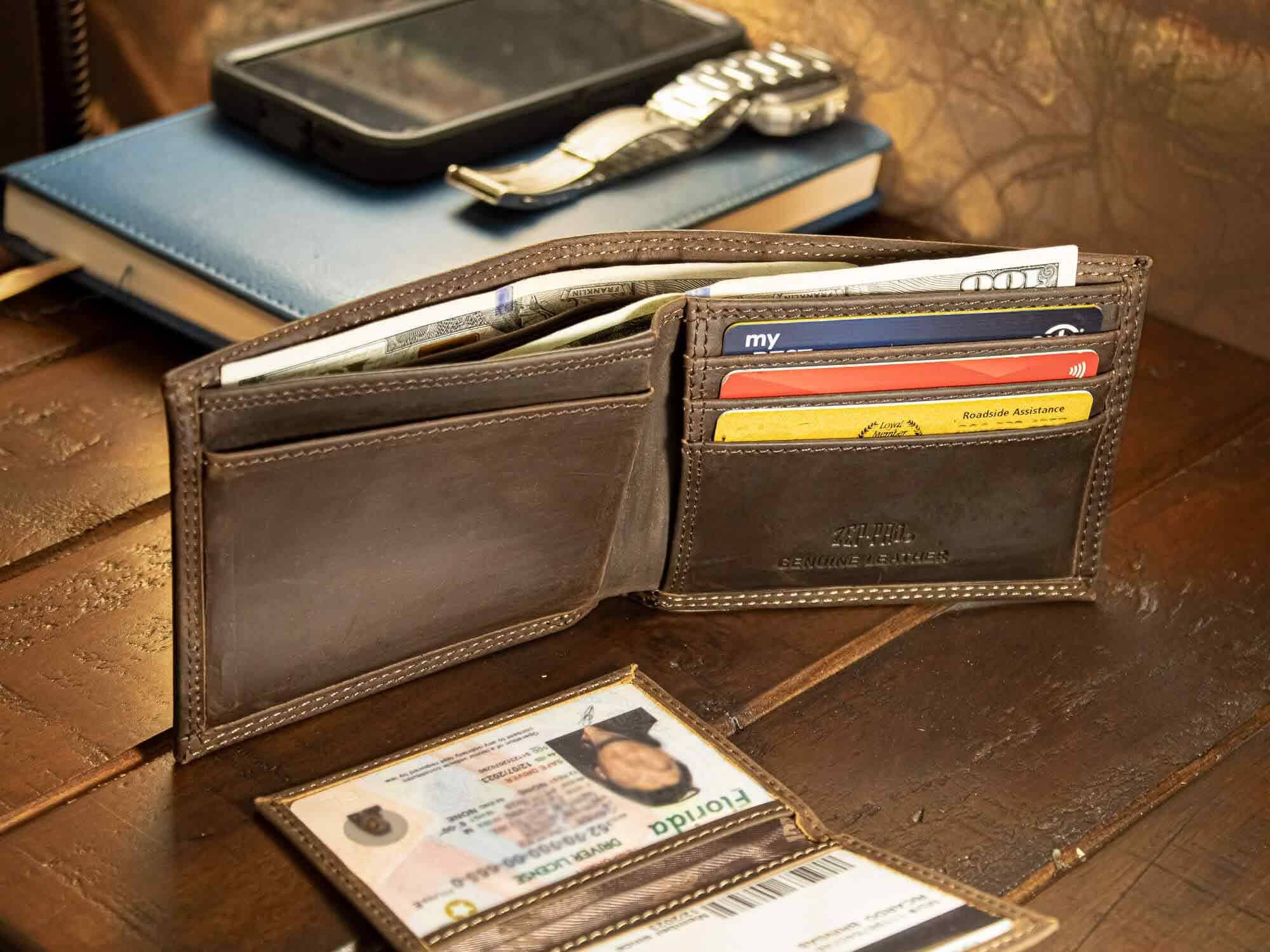 Mississippi State Bulldogs Men's Collegiate Bifold Leather Wallet.